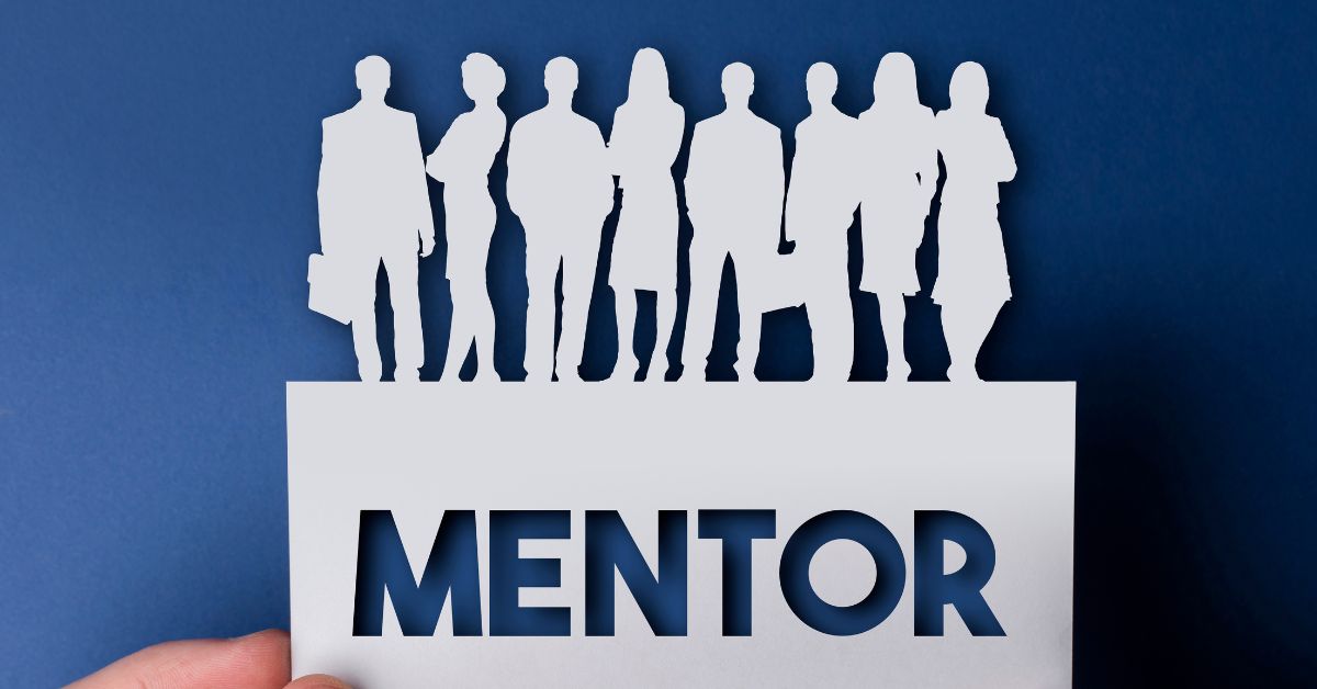 Mentor là gì? Tại sao bạn cần có mentor ở nơi làm việc?