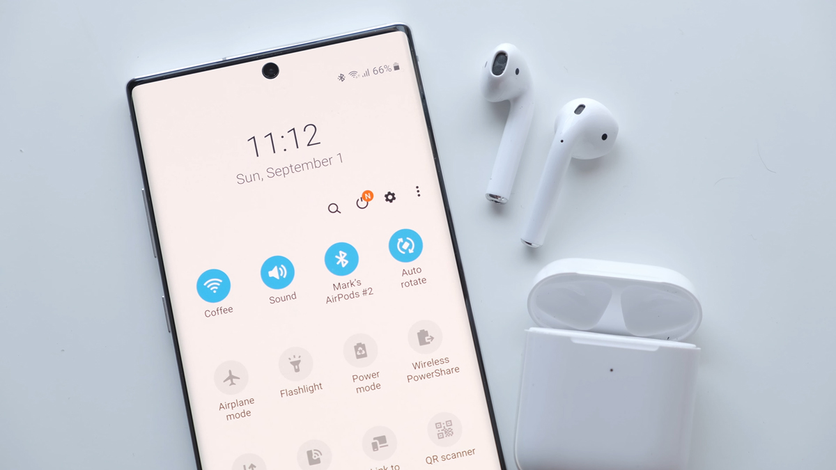 Ngoài thiết bị Apple, AirPods dùng cho máy nào thì được? Có bị giới hạn gì không?