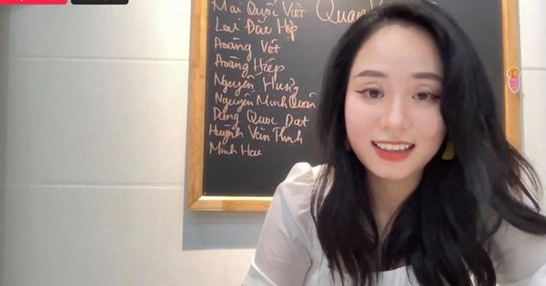 Tích cực phát biểu xây dựng bài, ông bố 47 tuổi bị con gái “gank” ngay trong livestream của cô giáo Minh Thu