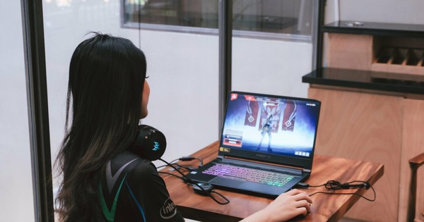 Top 10 tựa game thú vị hơn bội phần khi chơi laptop