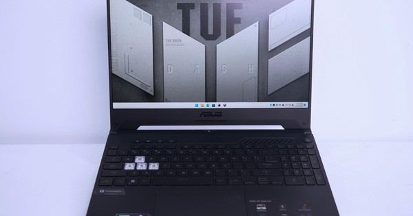 Trải nghiệm ASUS TUF Dash F15 2022: Ngoại hình đẹp mê ly đi kèm hiệu năng tuyệt đỉnh