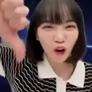 meme chê Chaewon KPOP