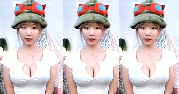 Cosplay Teemo trên sóng, nữ streamer LMHT khiến fan ngỡ ngàng: “Từ lúc nào mà nấm của Teemo siêu to khổng lồ thế”