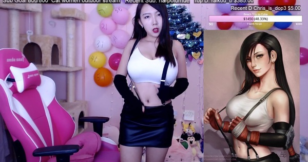 Cosplay Tifa và nhảy sexy trên sóng, nữ streamer thu hút hơn 350.000 view trong ít ngày