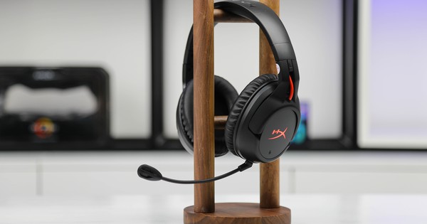 HyperX Cloud Flight – Xứng danh tai nghe không dây đỉnh nhất cho anh em game thủ