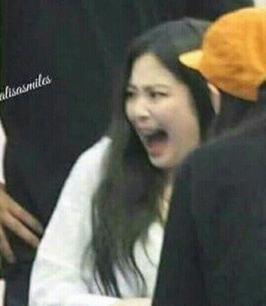 meme sợ hãi Jennie