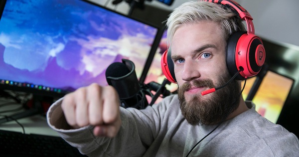 Kiếm gần 400 tỷ mỗi năm, Pewdiepie vẫn đứng ở top 9/10 các Youtuber thu nhập cao nhất, thua cả cậu bé 7 tuổi