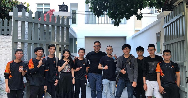 LMHT: “Team Flash không sai, anh chủ của SGD vừa nợ, quỵt lương vừa cào mặt ăn vạ”?