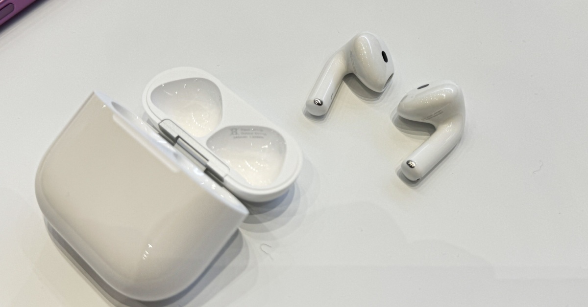 Tai nghe AirPods 4 bị loại bỏ phụ kiện dây cáp sạc ra khỏi hộp