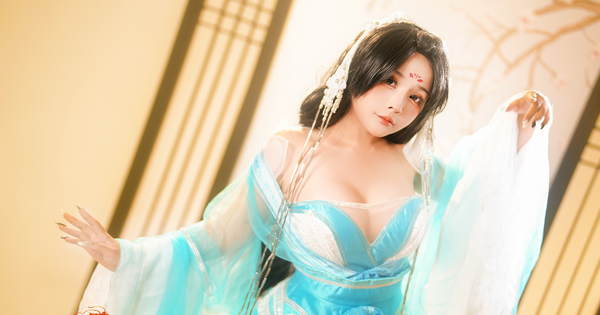 Cosplay bom tấn đình đám nhất 2023 của VNG khiến game thủ ‘bỏng mắt’ vì vùng ‘Q1’ gợi cảm