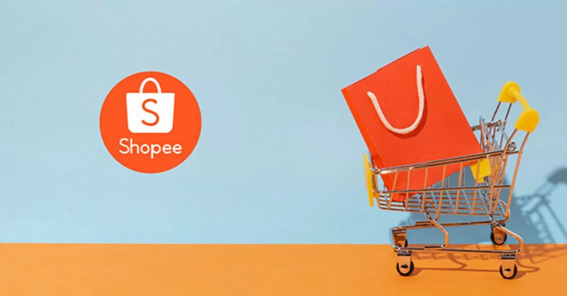 So sánh hình thức thanh toán trả góp của Shopee và mua hàng tại cửa hàng bên ngoài