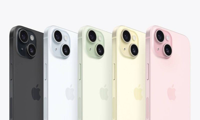 Vàng và hồng là hai gam màu nổi bật trên iPhone 15 phù hợp với người mệnh Thổ