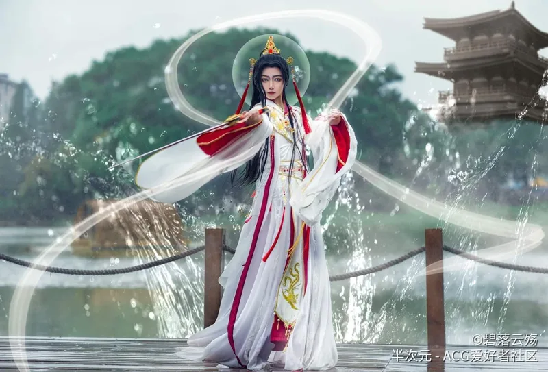 Nhân vật cosplay cô gái xinh đẹp lien Quan Mobile