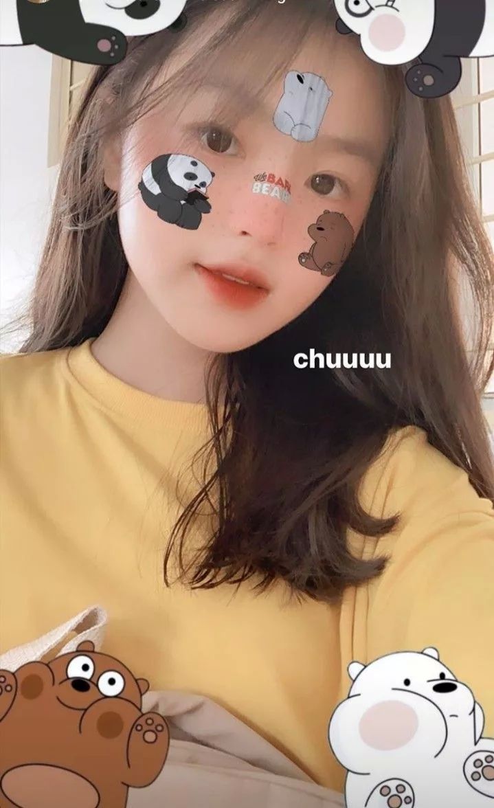 Cô gái xinh đẹp Instagram tươi