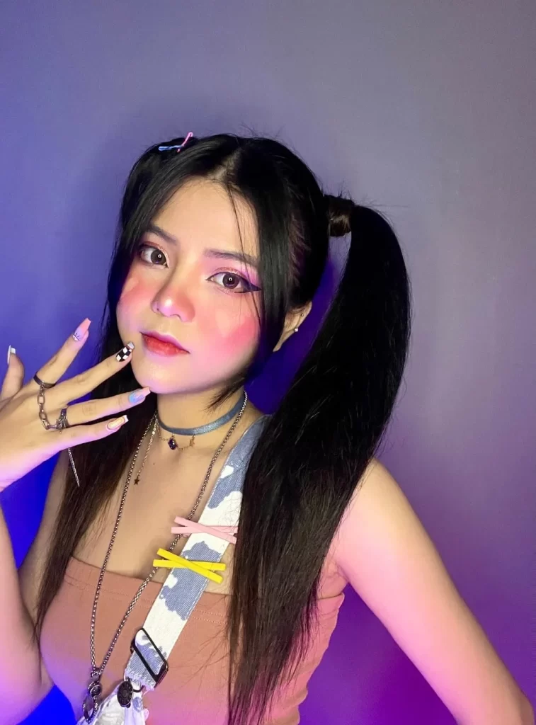 Khám phá bộ ảnh hot girl tik tok Reency Ngô xinh đẹp nhất