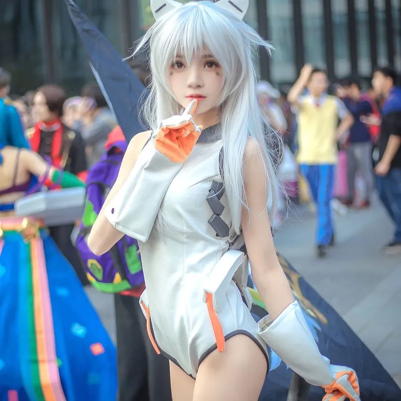 Ảnh cosplay anime nữ đẹp với hình dạng độc đáo