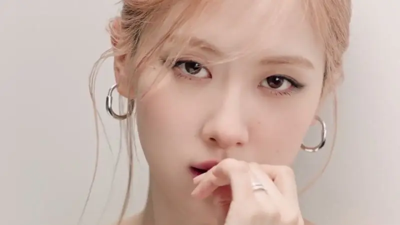 Tỏa sáng với avatar rosé với phong cách blackpink