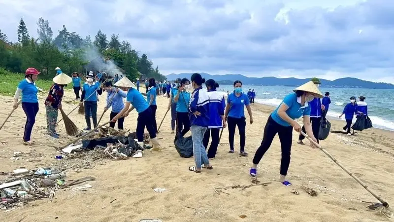 Hình ảnh bảo vệ môi trường và nỗ lực cộng đồng