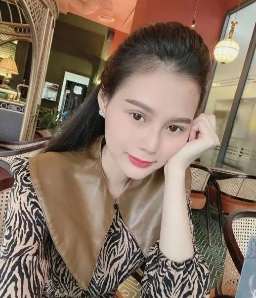 30 -Year -old những cô gái xinh đẹp nhưng trẻ như 18+ 23