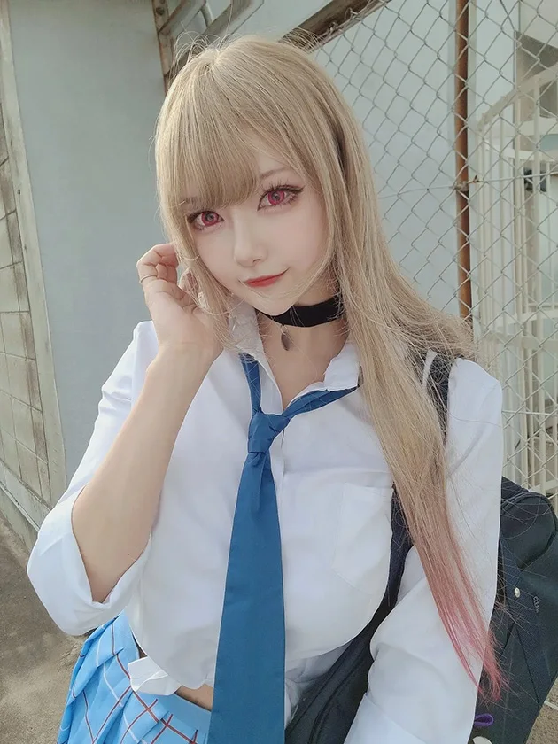 Ảnh của các cô gái cosplay anime sắc nét và ấn tượng.