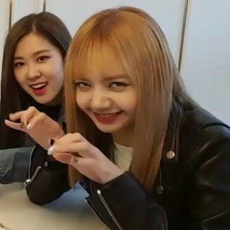 Meme blackpink với khuôn mặt bí ẩn hài hước