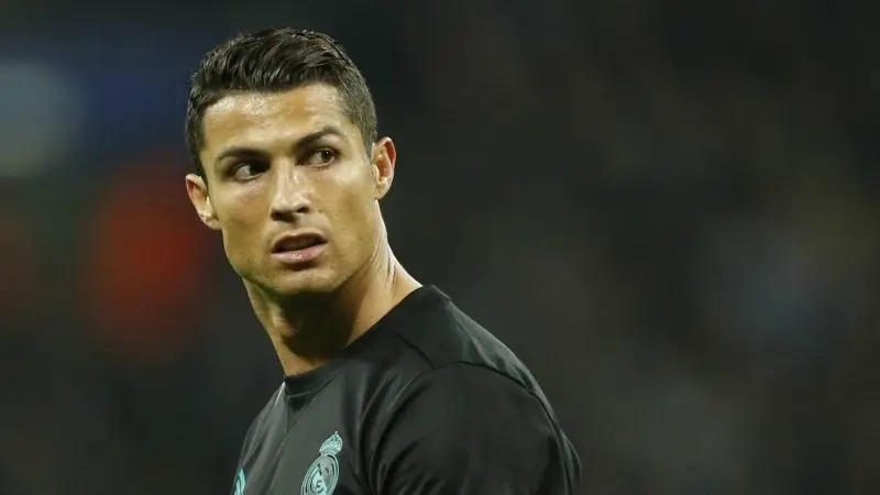 Ronaldo đẹp trai trong một ngày thi đấu