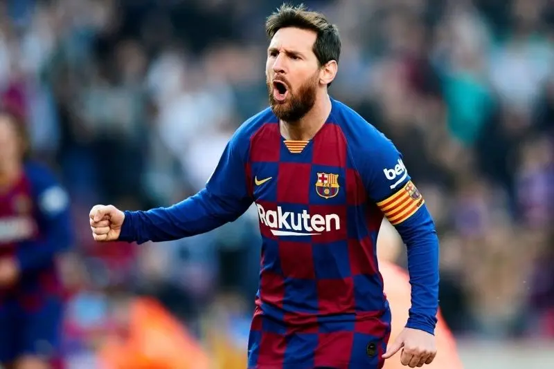 Messi đẹp trai và tự tin trên sân