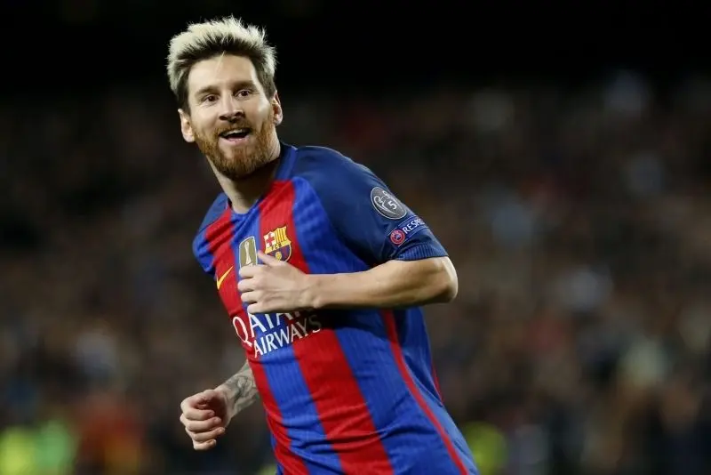 Ảnh của người chơi Messi đẹp trai với nụ cười hấp dẫn