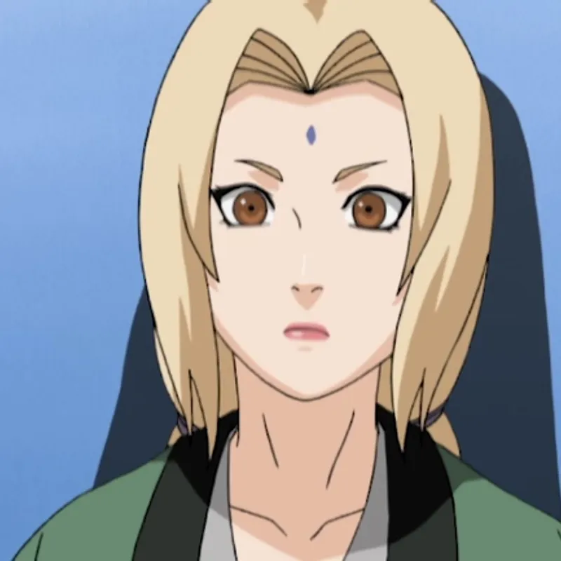 Tsunade luôn khiến mọi ánh mắt nhìn lên qua các bức ảnh