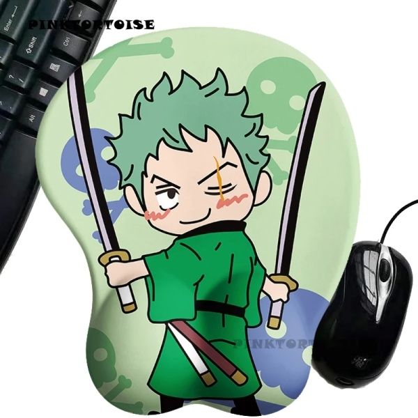 Ảnh của Zoro Chibi với ba thanh kiếm