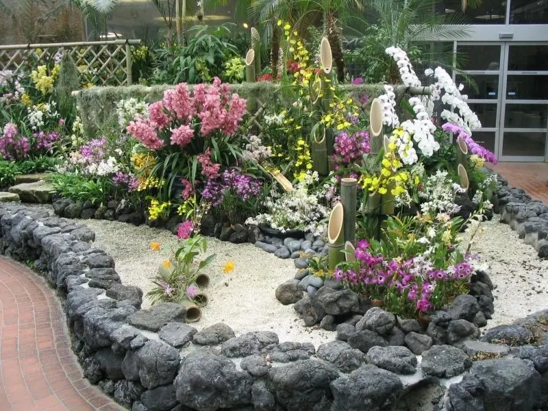 The landscape of the rockery is naturally beautiful, the perfect choice for modern houses.