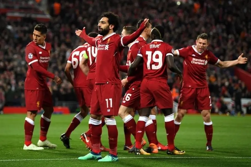 Ảnh của người chơi Liverpool để ăn mừng một cách tự hào