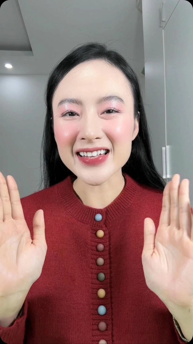 Bộ sưu tập nóng nhất của hình ảnh Angela Phuong Trinh