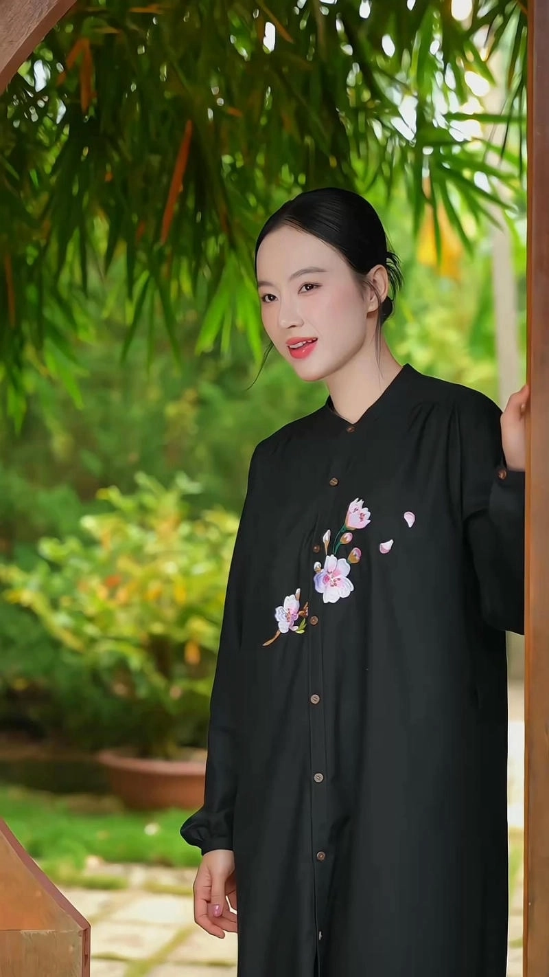 Tiết lộ một loạt các bức ảnh đáng yêu Angela Phuong Trinh