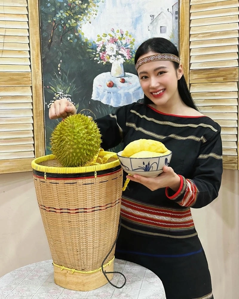 Khám phá chế độ đào tạo Angela Phuong Trinh