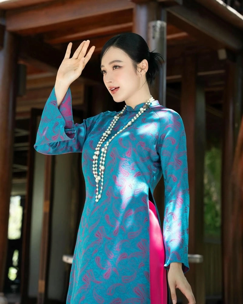 Cập nhật hình ảnh mới Angela Phuong Trinh 2024