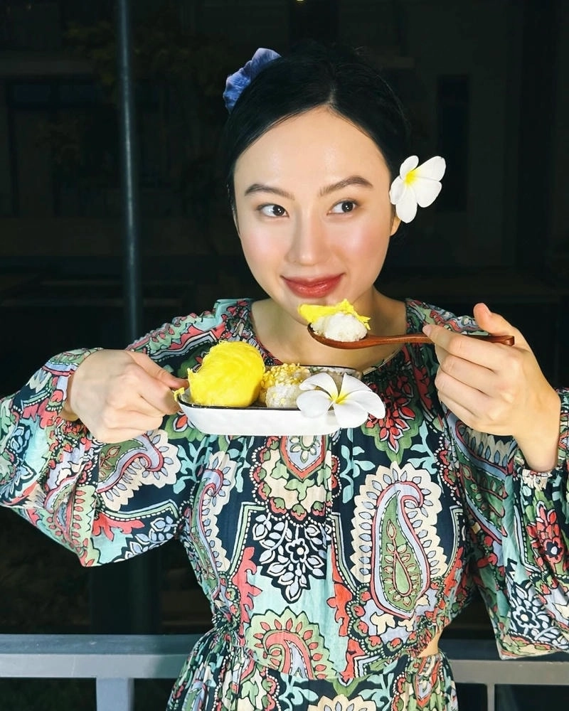 Ký ức thời thơ ấu đáng yêu Angela Phuong Trinh trong quá khứ