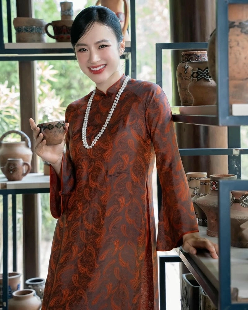 Khám phá bí mật để giữ cơ thể của Angela Phuong Trinh