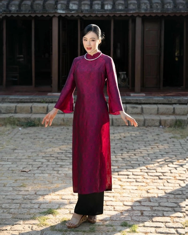 Tiết lộ tin đồn về bạn trai của cô Angela Phuong Trinh