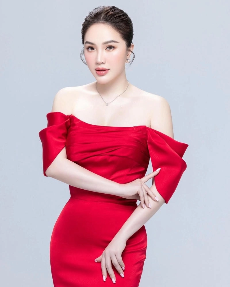 Bao, bạn vui lòng cho tôi biết lý do tại sao lời bài hát đầy cảm xúc