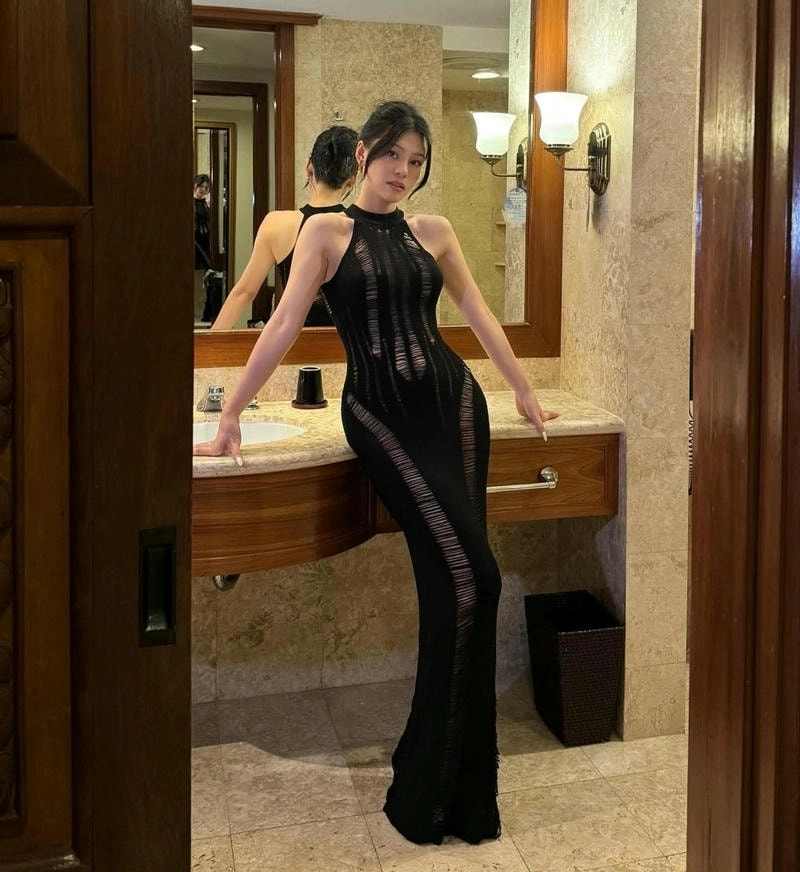 Sân khấu kết hợp Dung Quang và Bùi Lan Huong
