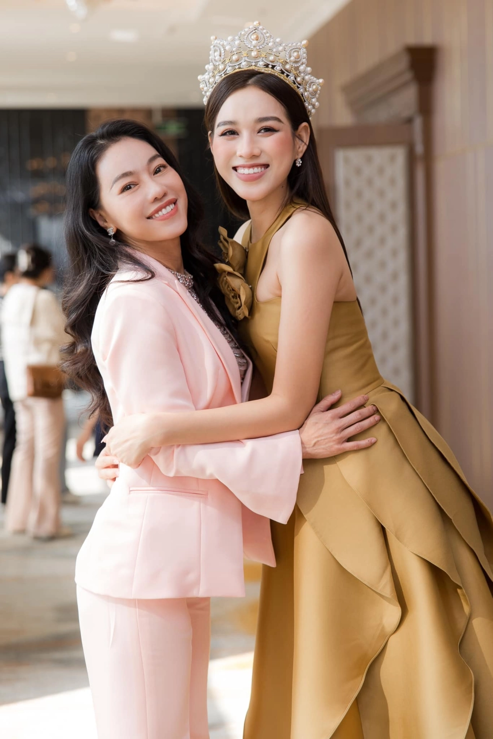 Khoảnh khắc ấn tượng của Do Thi Ha Miss World 2021