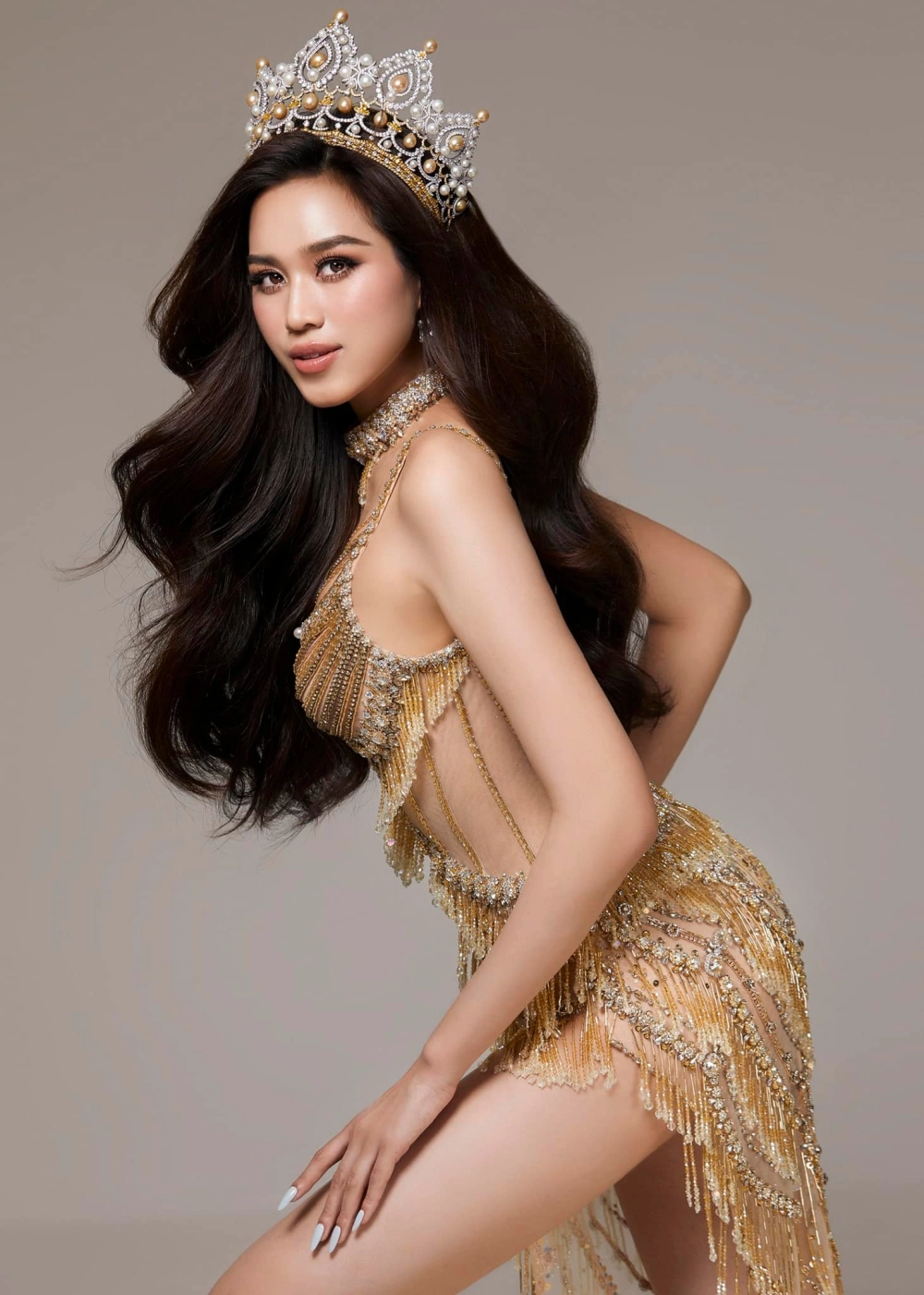 Vẻ đẹp của Việt Nam do thi ha ha miss world