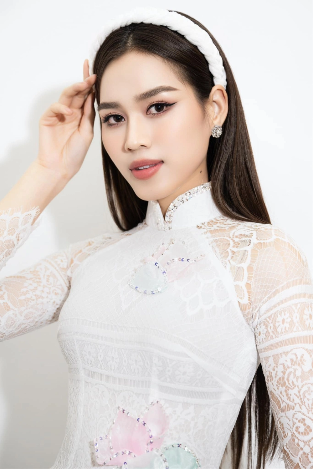 Ngưỡng mộ vẻ đẹp của cô Thu ha 2020