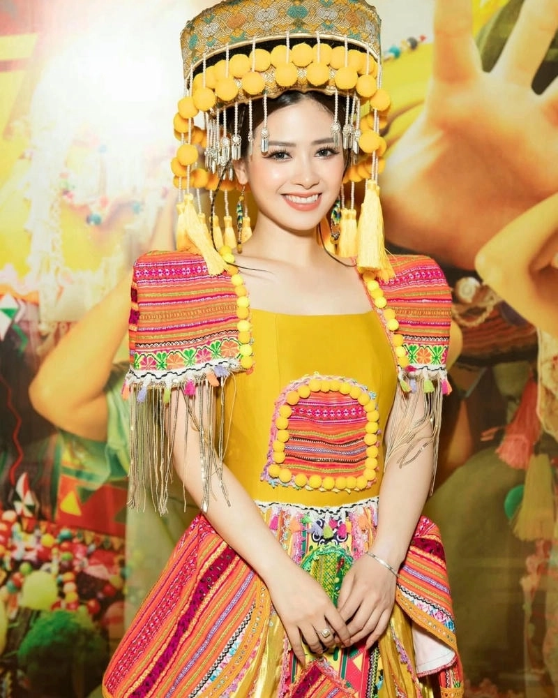 Duong Hoang Yen đã dạy giọng hát để truyền cảm hứng cho học sinh