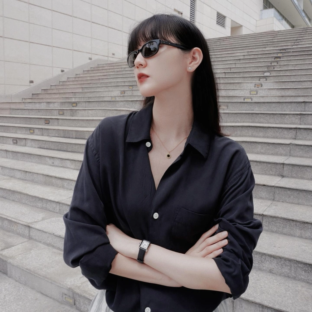 Visual 18 tuổi của Hai tu 18 gây ra một cơn bão