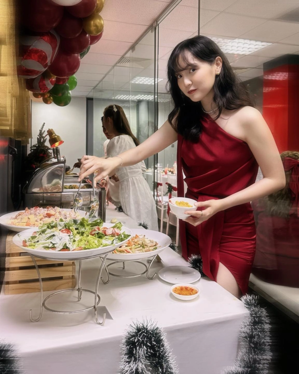 Vẻ đẹp của thời đại trăng tròn hai tu 18