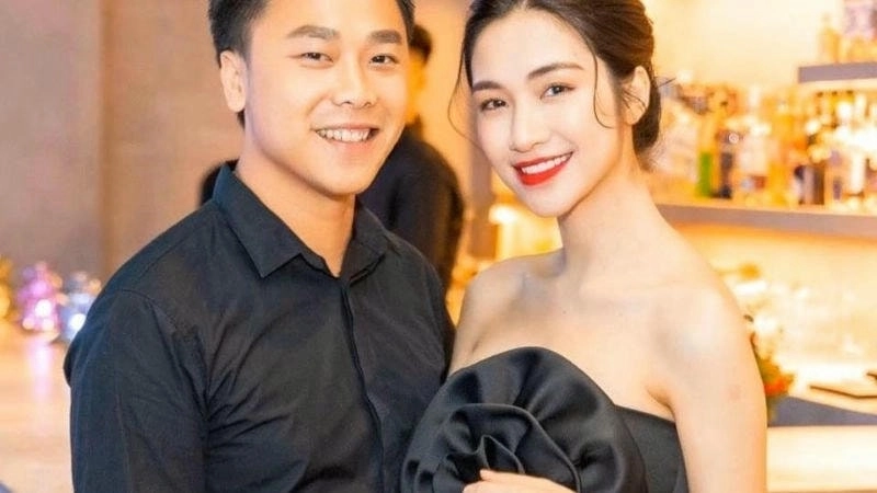 Vẻ đẹp tự nhiên khi HOA Minzy có khuôn mặt trần trụi