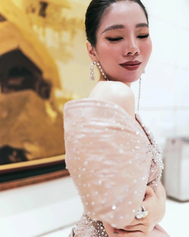 Nghe lời bài hát của le quyen, chúng tôi đã từng yêu cảm xúc