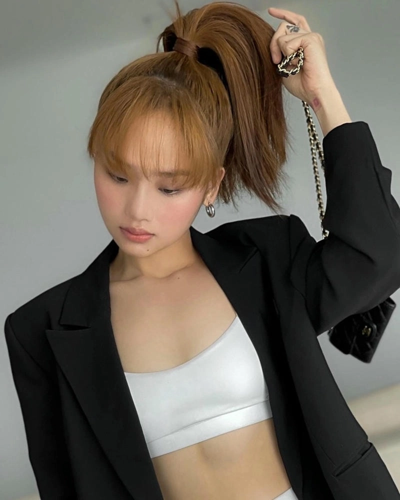 Tình yêu ngọt ngào trong bạn yêu bạn miu le